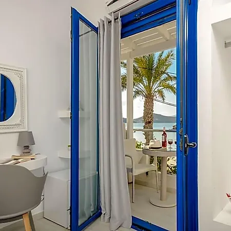 セント ジョージ Naxos City