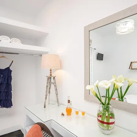 Saint George * Naxos City